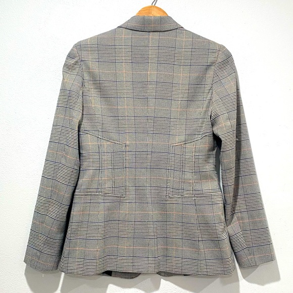 NWOT Chelsea28 plaid , two button blazer. Size S - Picture 3 of 3